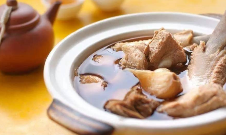 吴方记瓦煲肉骨茶加盟