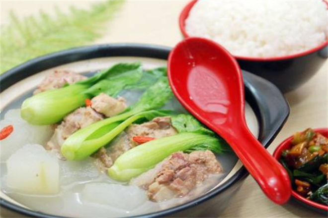 麻辣骨头饭加盟