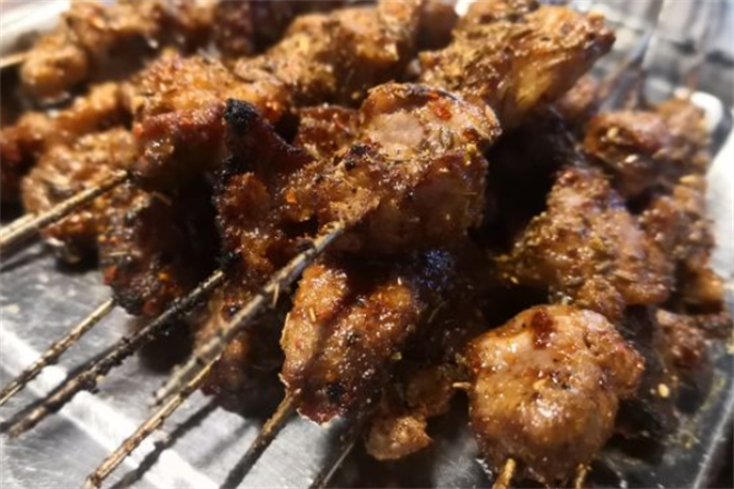 亮亮烤肉涮牛肚加盟