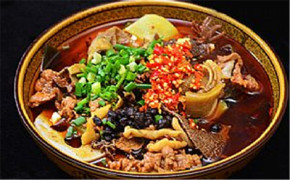 黄手艺冒菜加盟开店想要赚钱？从门店选址上就要下功夫