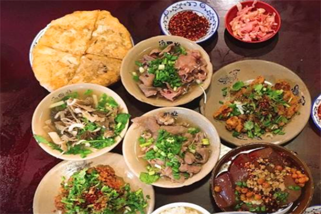 乐山出名的跷脚牛肉店加盟