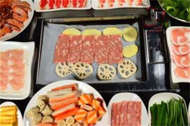 仲美山自助烤肉加盟