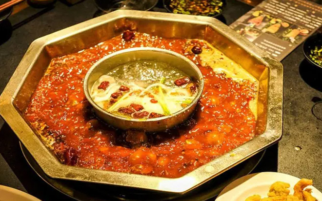重庆龙洲湾老火锅