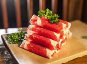 小肥牛火锅是小本运营的项目吗？现在能加盟吗？