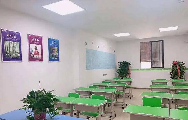 响丁当少儿托管