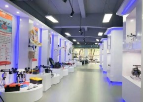 思创优学创客教育加盟费多少呢？