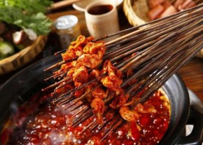 签小二串串火锅加盟运营情况如何？