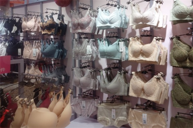 好波内衣店加盟