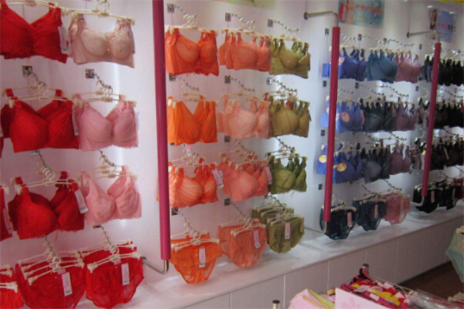 好波内衣店加盟