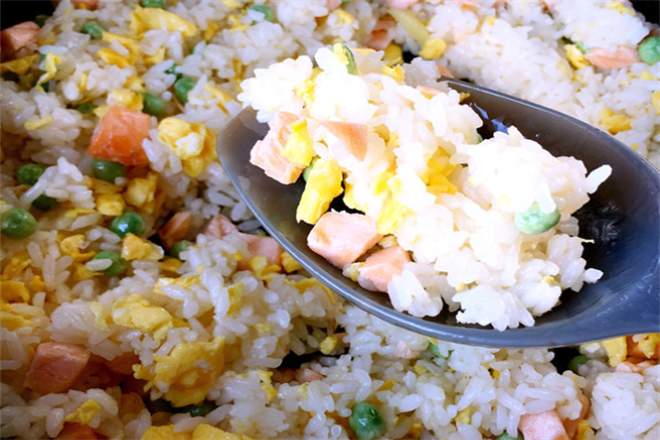 翻滚蛋炒饭加盟