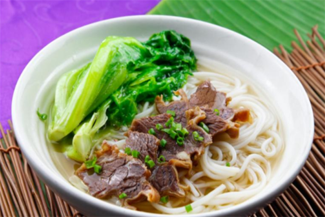 德宏牛肉米线加盟