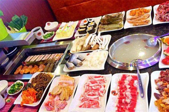 阪尚皇烤肉火锅寿司自助餐厅加盟