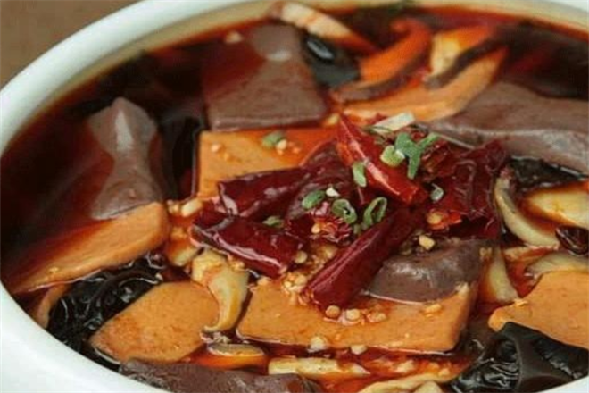阿伟麻辣烫加盟