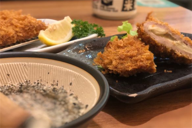 米粟米日式炸猪排加盟
