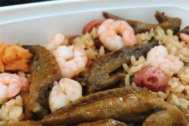 饭饭兽炒饭卤味加盟