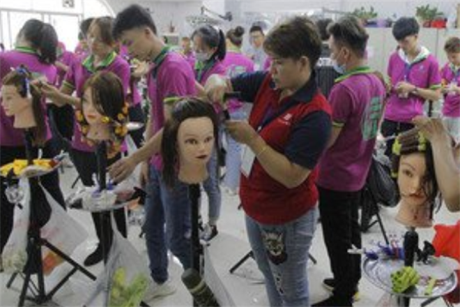 标榜美容美发培训加盟