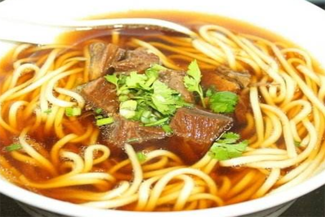 陇上传奇牛肉面加盟