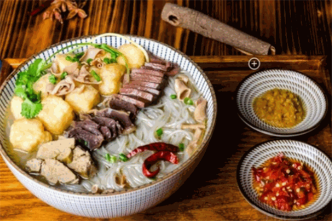 镇江鸭血粉丝汤加盟