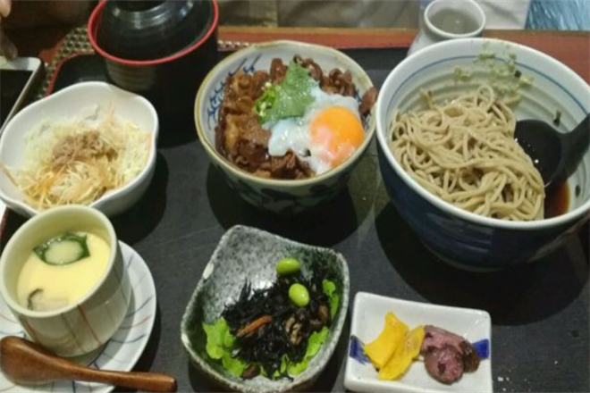 纹兵卫日本料理加盟