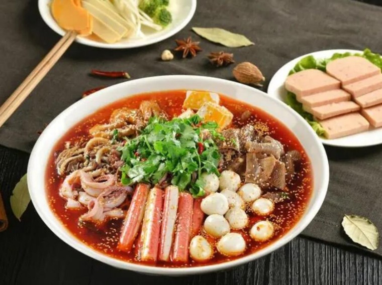 三顾冒菜加盟