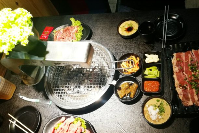 大叔家的烤肉加盟