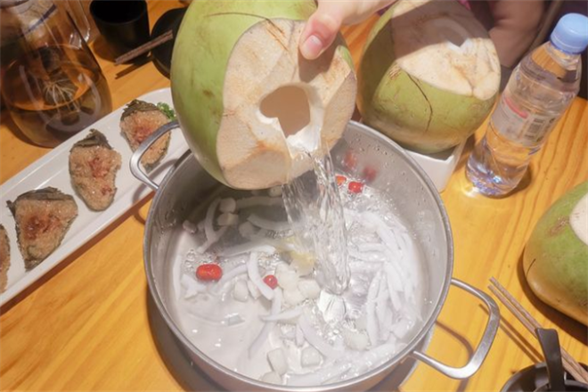 嗲嗲椰子鸡加盟
