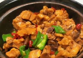 上吉铺黄焖鸡米饭怎么加盟呢？