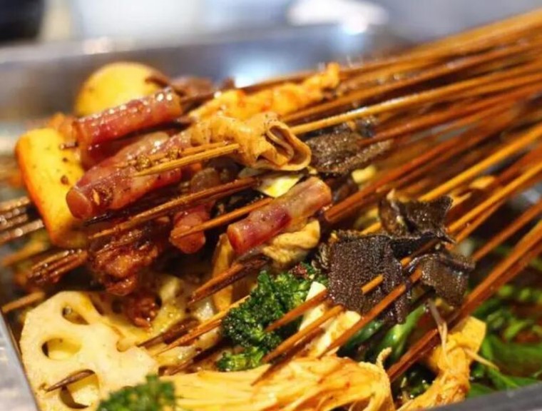 签小二串串火锅加盟