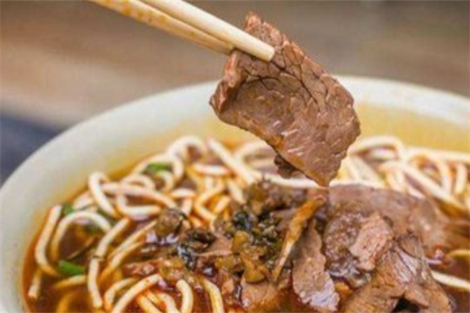 新农明彪牛肉面加盟