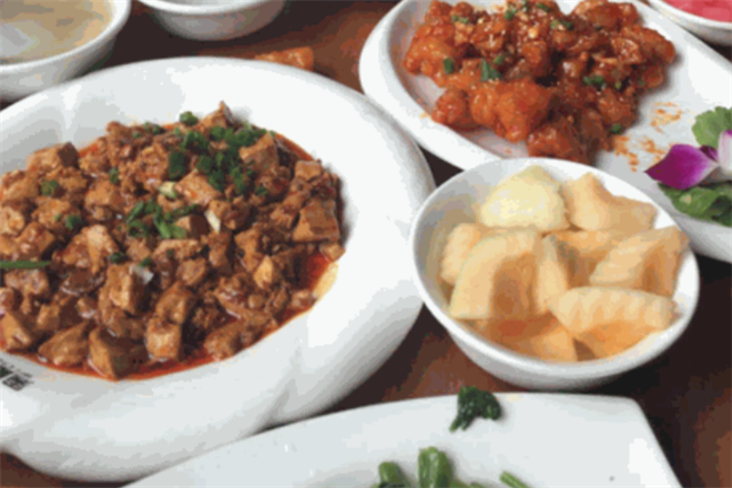 周麻婆快餐加盟