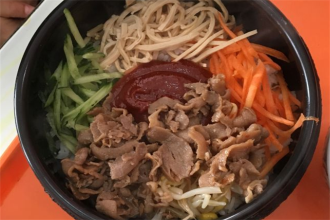 韩国鲍鲍饭快餐加盟