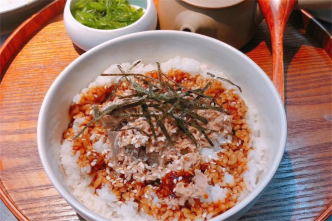 栖三茶泡饭加盟