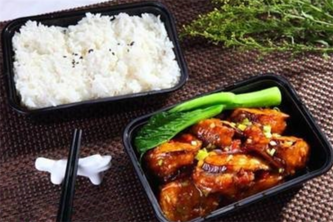 美滋美中式快餐加盟