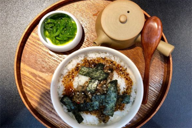 栖三茶泡饭加盟