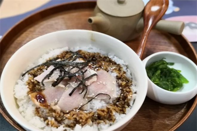 栖三茶泡饭加盟