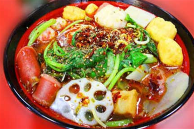 山野骨汤麻辣烫加盟
