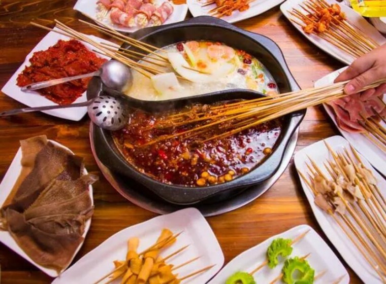 上上谦串串香火锅