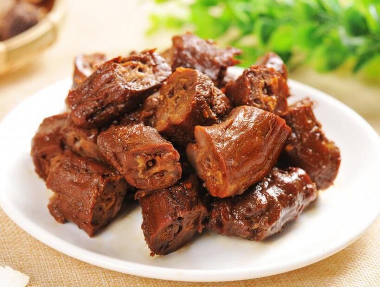 周黑鸭