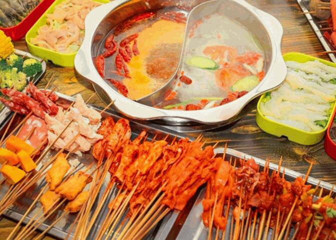 上上谦串串香火锅