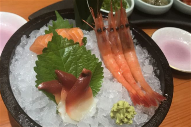恋樱日式铁板料理加盟