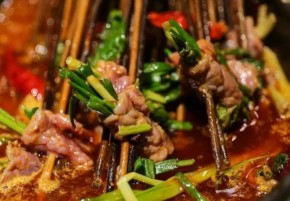 小郡肝串串香加盟前景如何？