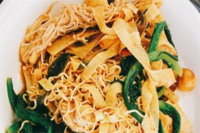 珍宇麻辣拌加盟
