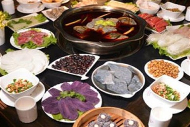 达江黑豆花鱼火锅加盟
