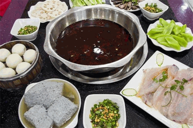 达江黑豆花鱼火锅加盟