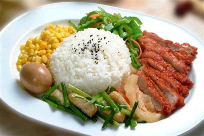 吉食雨快餐加盟