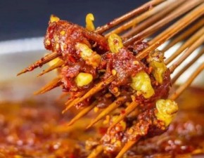 老树下串串香火锅加盟电话是多少？