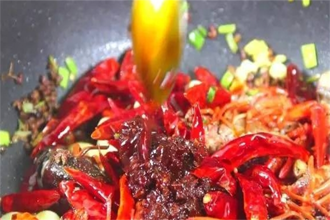 33颗小龙虾拌饭加盟