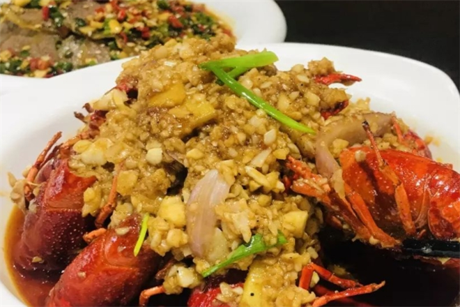 33颗小龙虾拌饭加盟