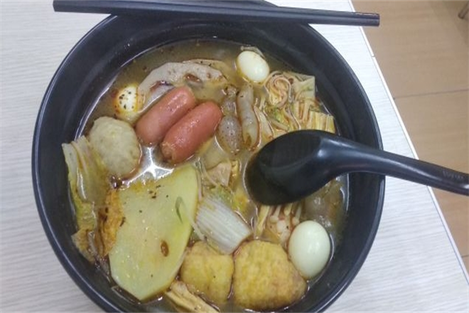 布依炀麻辣烫加盟