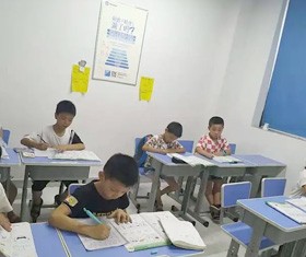 澳斯特教育